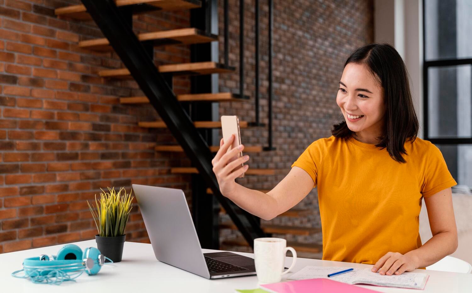 社群运营课程 - 女性进行营销活动展示社群运营策略与数字化社区管理技术 - ISEIE中国